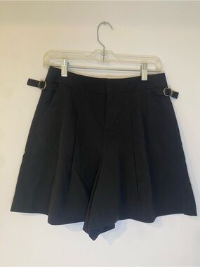 High-Waist Black Pleated Women’s Skort with Side Buckle Accents